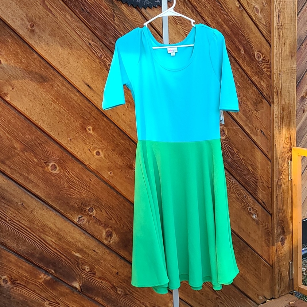 Lularoe Nicole 284 blue and green nwt large